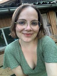 2019: Single 2020: Single 2021: Single 2022: Single Pro 2023: Single Pro  Max 2024: Single Ultra Pro Max 2025: Single Nokia 3310 🙁🙁🙁