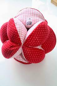 greifball babygreifball baby das haus mit dem rosensofa youtube greifball selber nahen greifball haus mit dem rosensofa ball