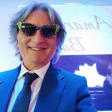 I sassi di Matera come non li avete mai visti! Guardate tutto il  filmato...alla fine vedrete la splendida illuminazione di notte!