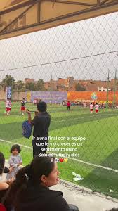 Soy el bobo, tranquilo en mi casa con una pila de euro