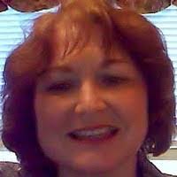 Lori Demello's Instagram, Twitter & Facebook