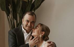 Напомним, ранее певец виктор павлик рассказал, как узнал о болезни сына. Viktor Pavlik Snova Stanet Otcom Ego Molodaya Zhena Zhdet Pervenca Novosti Ukrainy Inforesist