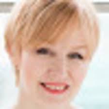 Beautiful Warburton Rail Trail 350 Mts away. Take the trail from Lilydale  to Warburton following