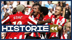 There are so many talented footballers at the moment, who do you think will take top spot? Missing Dutch Football Here S 5 Famous Moments To Keep You Entertained Football Oranje