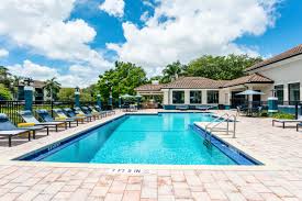 Incorporated in 1995, west palm beach started as a large bedroom community with just a few amenities, but a lot has changed since then. Vue At 1400 Apartments West Palm Beach Fl Apartments Com