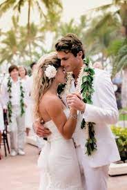 Pin By Inside Weddings On Wedding Hawaiian Wedding Beach Wedding Hair Bride