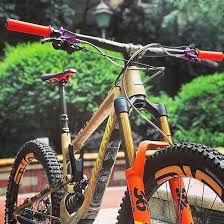 Beautiful Custom Santa Cruz With Allmountainstyle Protection Loved Radfahren Mountainbike Tipps