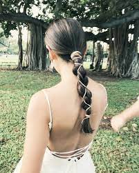 ハワイ ヘアメイク hairmake lisa on instagram タイトヘアに巻きつけて オシャレ花嫁 おしゃれ花嫁 タイトヘア 記憶に残るwedding ブライダルヘア ウェディングヘア 花嫁 結婚式 ポニーテール ウェディングアップヘア ウェディング ヘア