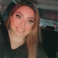 Carolyn Borntrager's Instagram, Twitter & Facebook