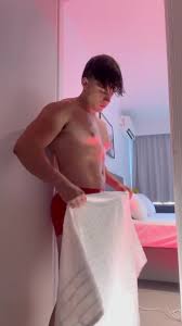 Hot guy bulge COMPILATION (no nudity) - ThisVid.com