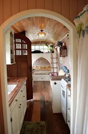 Family Converts School Bus Into Beautiful Cottage On Wheels Video School Bus Tiny House Tiny House Living Tiny House Swoon