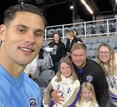 Benjamin Farquhar (@farquharb)