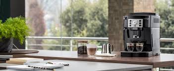 read more pages 5 4 3 2 1. De Longhi Magnifica S Ecam 22 110 B Kaffeevollautomat Mit Milchaufschaumduse Exklusiv Bei Amazon Direktwahltasten Fur Espresso Und Kaffee 2 Tassen Funktion 1 8 Liter Wassertank Schwarz Silber Amazon De Kuche Haushalt Wohnen