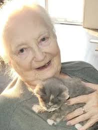 Beatrice Cornell's Instagram, Twitter & Facebook