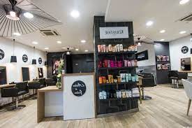 Idee Deco Salon De Coiffure Https Tendances Coiffure Eu Cheveux Mi Long Idee Deco Salon De Coiffure Html Deco Salon De Coiffure Idee Deco Salon Deco Salon