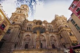 تعتبر مدينة ملقا اسبانيا من أقدم المدن فى أسبانيا والعالم والتى تم تأسيسها على أيدى الفينيقيون وحكم الرومان ومن بعدها حكم المسلمون لمدة 800 عام. Ø£Ù‡Ù… 4 Ø£Ù†Ø´Ø·Ø© ÙÙŠ ÙƒØ§ØªØ¯Ø±Ø§Ø¦ÙŠØ© Ù…Ù„Ù‚Ø§ ÙÙŠ Ø§Ø³Ø¨Ø§Ù†ÙŠØ§ Ø±Ø­Ù„Ø§ØªÙƒ