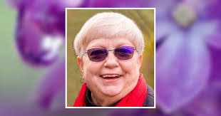 Linda Pennington's Instagram, Twitter & Facebook