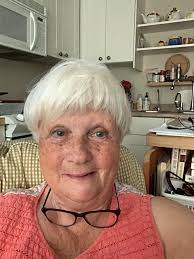 New hairdo and teapot collection shared in the Dull Women's Club