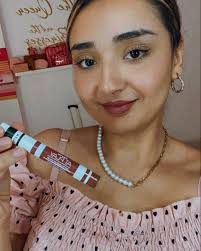 Descubre el nuevo labial “Call Me Rose” de Mary Kay! 🌹 Este tono rosado  suave y elegante es perfecto para cualquier ocasión. ¡Atrévete a lucir  radiante y dale un toque de frescura