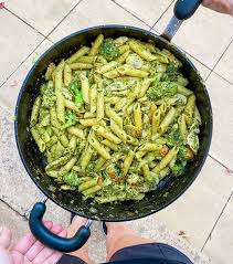 Leah Itsines On Instagram Chicken Pesto Pasta Minus The Olives Because My Family Aren T Being Team Players In 2020 Pesto Pasta Pesto Chicken Pesto Chicken Pasta