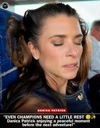 I guess I won't get any messages because I'm not naked right 💔😒