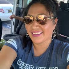 Sandra Brandy's Instagram, Twitter & Facebook