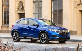 Back in 1999, i purchased a 1999 honda hrv awd. Comparison Honda Hr V Lx 2019 Vs Subaru Crosstrek Limited 2019 Suv Drive