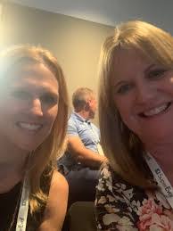 Erin Hayes's Instagram, Twitter & Facebook