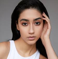 Edna Hernandez's Instagram, Twitter & Facebook