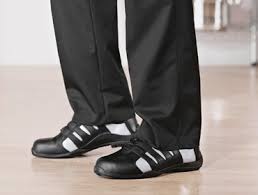 Esto se debe, fundamentalmente, a que ha sido confeccionada ¿cómo elegir ropa de cuna? Ropa De Cocina Bragard