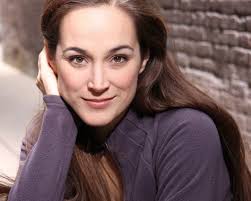 Actress makes a return visit to Town Hall