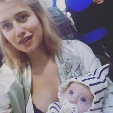 Tweety nevyjadřují názory dvtv, emmy, ani nikoho jiného. Emma Smetana Instagram
