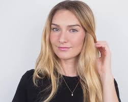 Groupon hat bestätigt, dass der kunde tatsächlich beauty salon besucht hat. Perfekte Augenbrauen Von About Me Me Me Beauty Salon Berlin