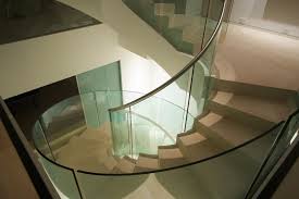 Bei den stufen sollten rutschhemmende eigenschaften und reinigungsaufwand bedacht werden. Treppe Dammen Welche Materialien Eignen Sich Am Besten