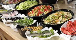 Je ne sais pas si sa peut te plaire mais moi j'avais fait une soupe froide poireaux. Quelles Sont Les Quantites A Prevoir Pour Un Buffet De Fetes