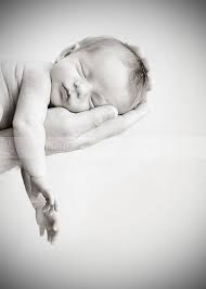 Lee Calwell Saved To Baby Photography 8k In His Hands By Nataliebphotography Via Flickr Newborn Baby Photos Newborn Baby Photography Newborn Baby Photoshoot