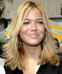 Mandy moore has come a long way! Mandy Moore Long Straight Light Blonde Hairstyle