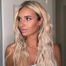 Faye Logan's Instagram, Twitter & Facebook