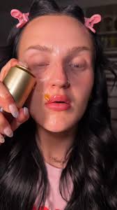 SHAVING MY FACE 😳 #faceshaving #dermaplaning