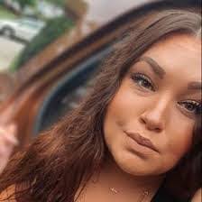 Kayla Hoelscher's Instagram, Twitter & Facebook