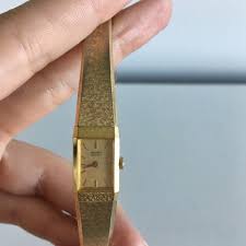 Japanese quartz movement with analog display. Seiko Accessories Vintage Seiko Quartz Gold Watch Poshmark