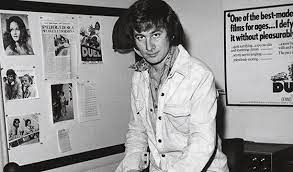 One of the reasons i love movies today is because of his films. Steven Spielberg Biography Photos Facts Family Kids Affairs Height And Weight 2021