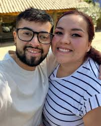 Es Increible que Hemos pasado por muchas cosas estando juntos y aun no me  creo que Llegaste tu y mejoraste todo sin pensarlo, En solo un par de dias  estaremos cumpliendo 6