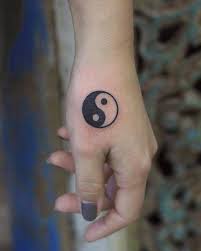Little Yin And Yang Tattoo On The Hand Ying Yang Tattoo Yin Yang Tattoos Hand Tattoos