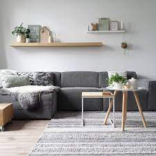 Aus Bank Gestreifter Graues Holz Sofa Aus Bank Gestreifter Graues Holz Sofa Oturma Odasi Dekorasyonu Oturma Odasi Fikirleri Ev Icin