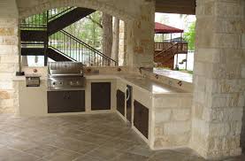 outdoor kitchen in san antonio alamo