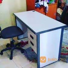 Untuk penjelasan perbedaan kualitas ini bisa dilihat di salah satu halaman website kami yang menjelaskan. Meja Kantor Kursi Bojong Gede Jualo