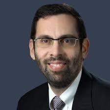 Elizabeth Narayan's Instagram, Twitter & Facebook