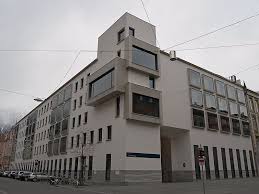 Außenansicht zentrale bregenz der hypo vorarlberg. Bank Fur Tirol Und Vorarlberg In Bregenz Austria Sygic Travel