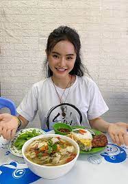 Suốt 5 năm qua, angela. Angela PhÆ°Æ¡ng Trinh Rá»i Bá» Showbiz Cung Em Gai Ä'i Ban CÆ¡m Chay